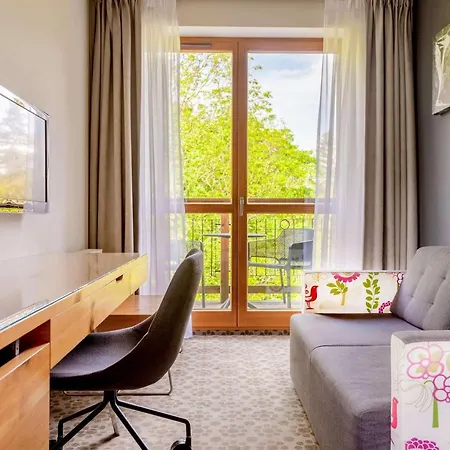 Cristal By Zdrojowa Apartahotel