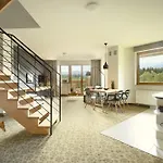 Aparthotel Cristal By Zdrojowa 4*