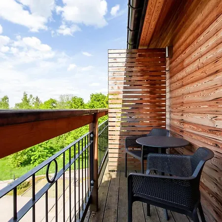 Aparthotel Cristal By Zdrojowa 4*