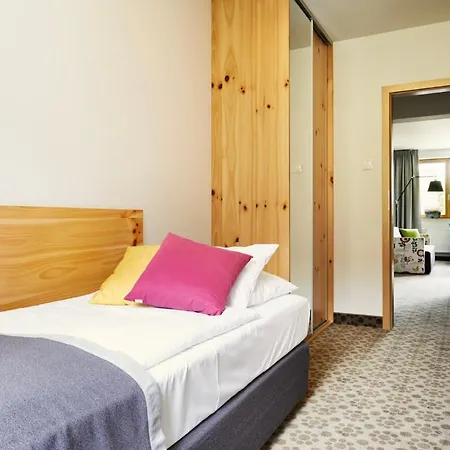 Apartmanhotel Cristal By Zdrojowa 4*