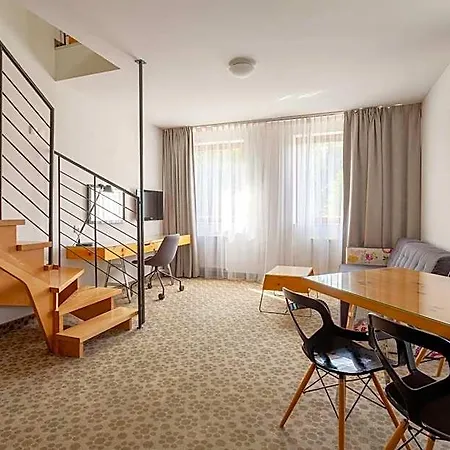 Cristal By Zdrojowa Apart Otel 4*