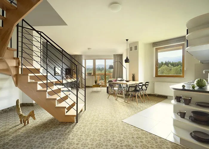 Aparthotel Cristal By Zdrojowa 4*